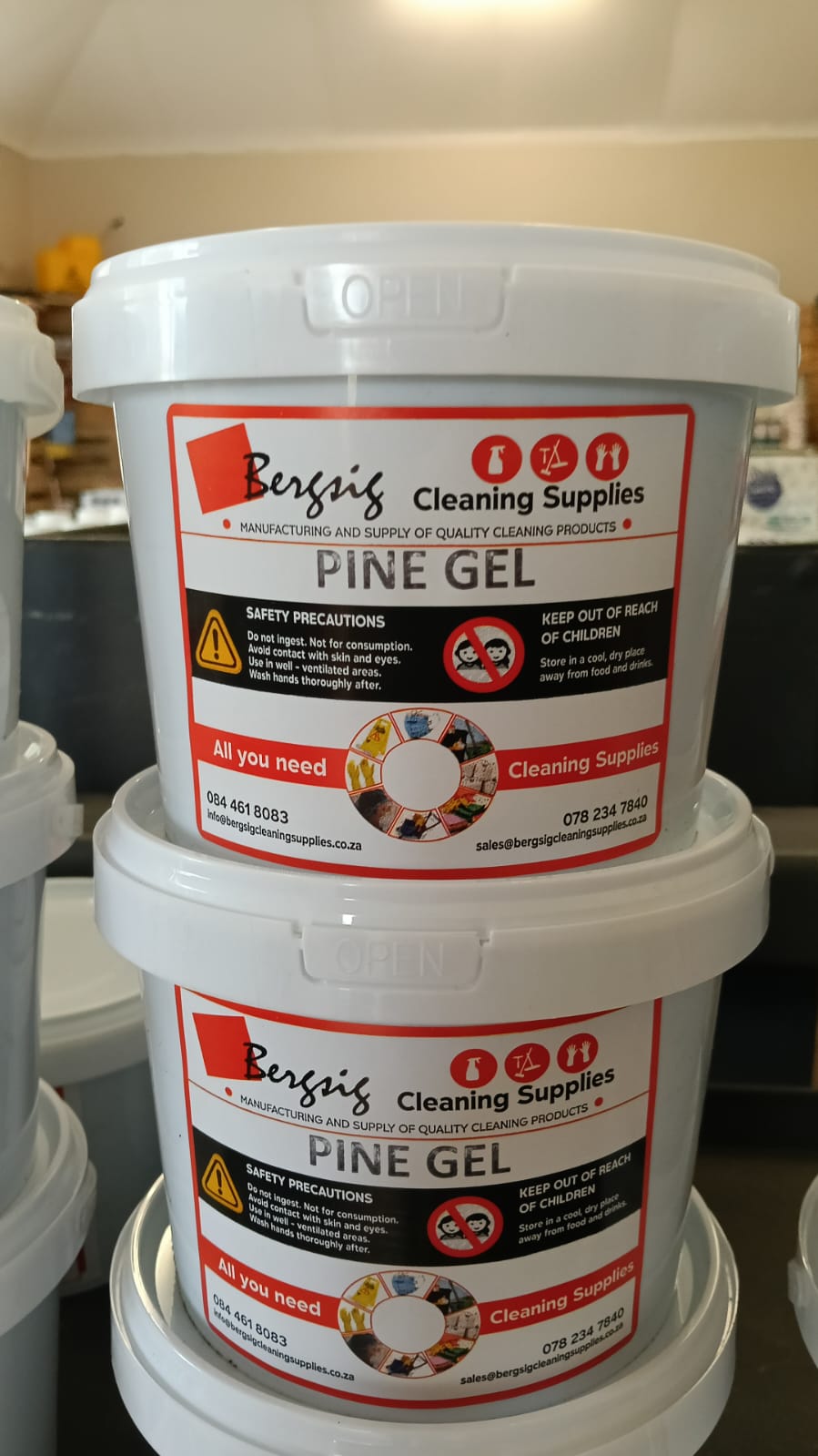 Close-up of two Bergsig Pine Gel buckets with the red Bergsig Cleaning Supplies label